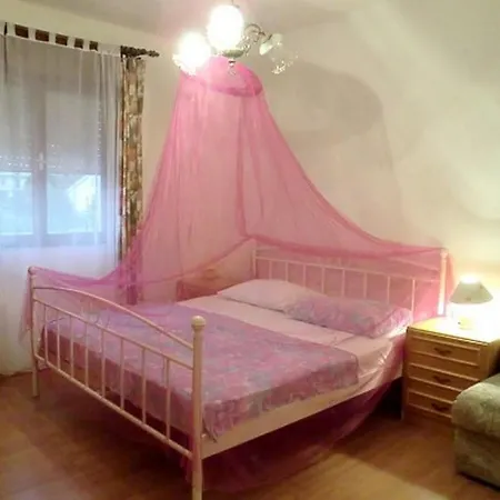 For Families With Children Banjol, Rab - 16645 Appartamento Banjol