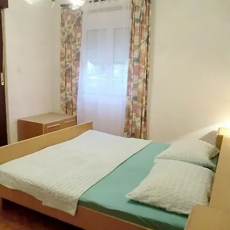 Apartment For Families With Children Banjol, Rab - 16645
