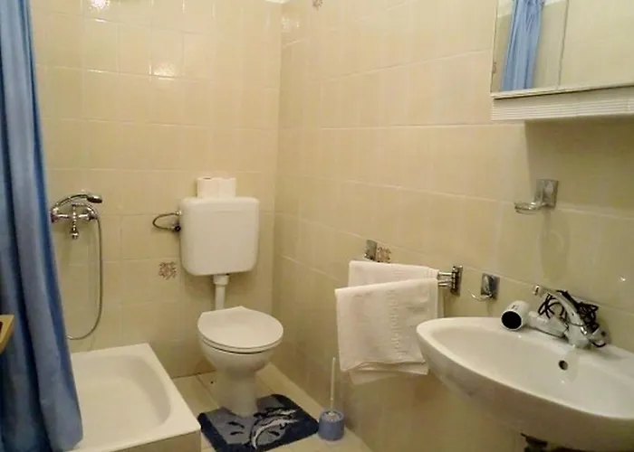 아파트 For Families With Children Banjol, Rab - 16645