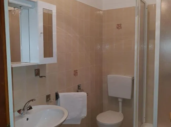 아파트 For Families With Children Banjol, Rab - 16645